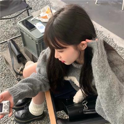 女服务员